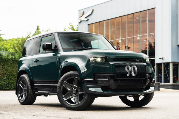 Land Rover Defender 2024