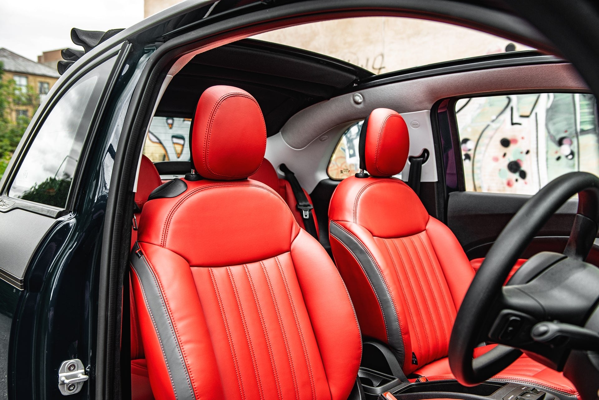 Fiat 500e C 42kWh Passion Convertible Designio by KAHN®