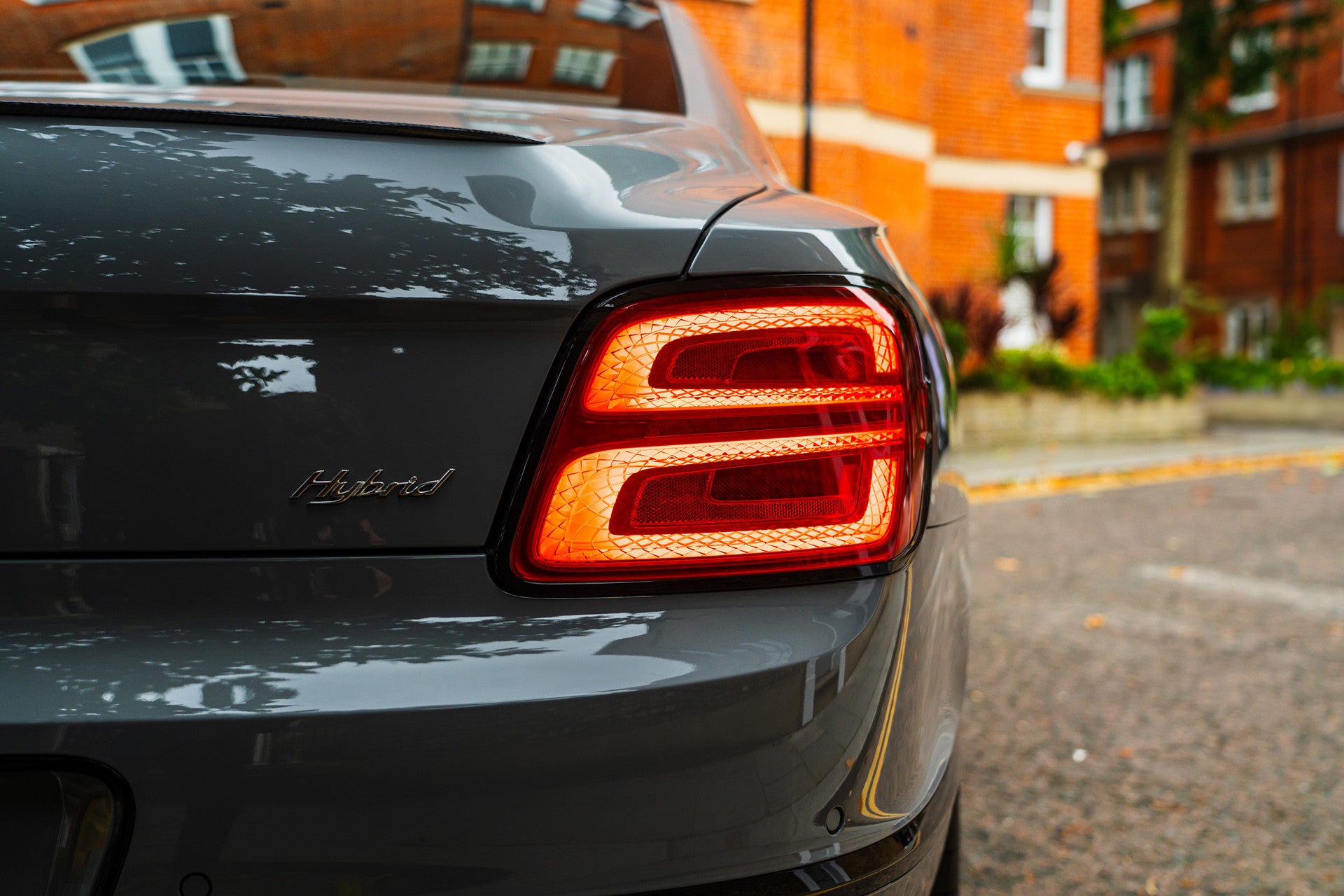 Bentley Flying Spur Carbon Edition