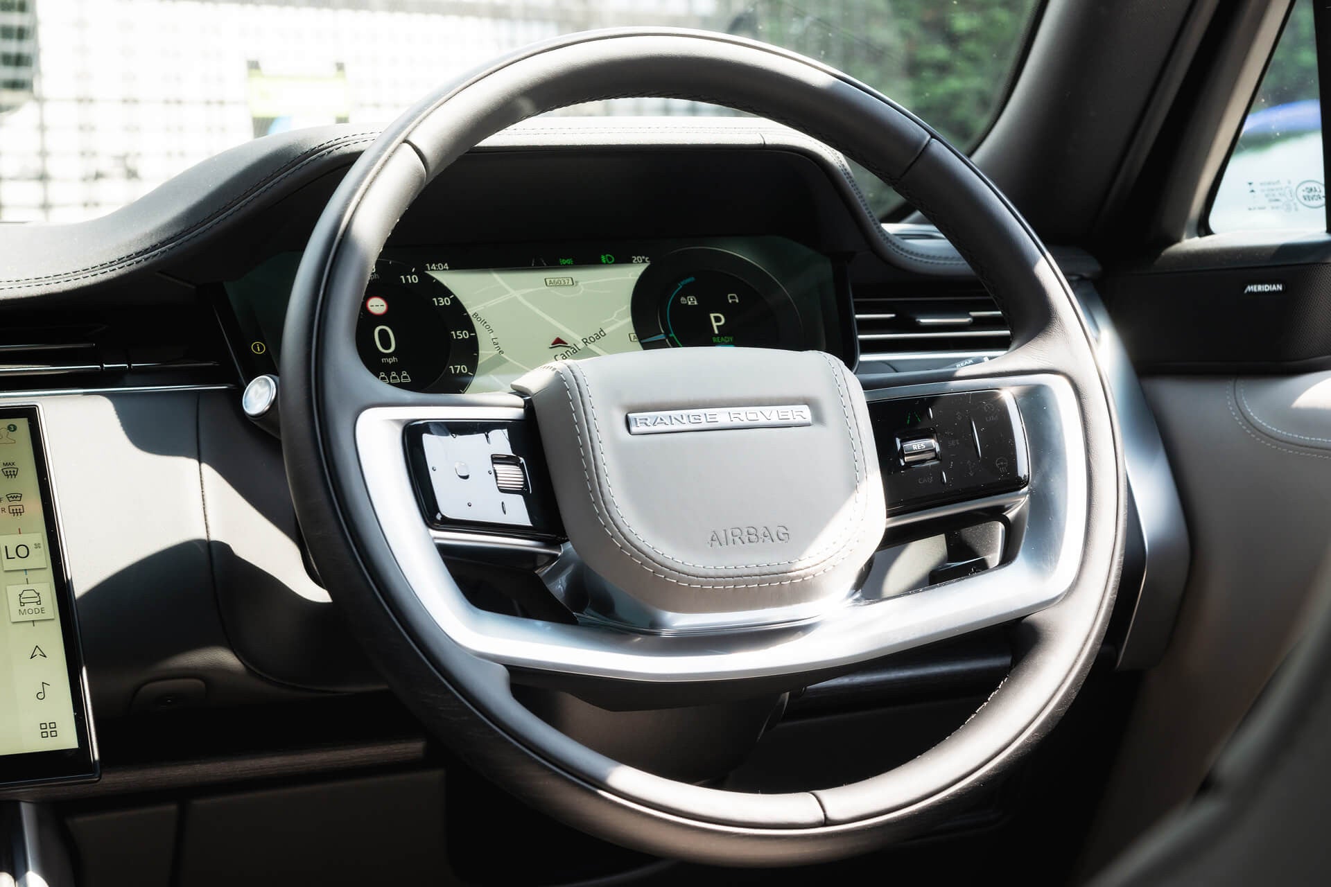 Range Rover P615 4.4 V8 SV