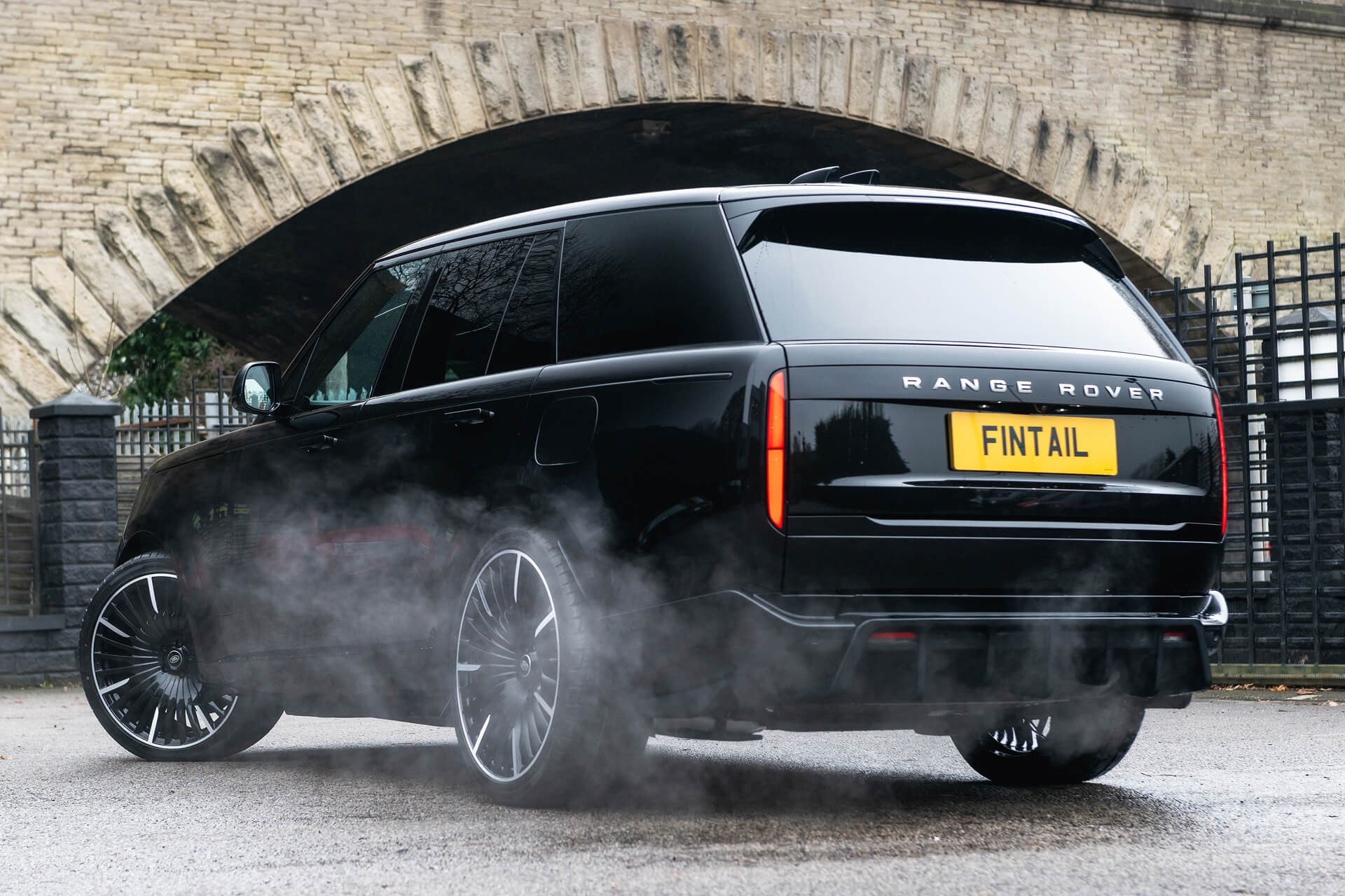 Range Rover P460e