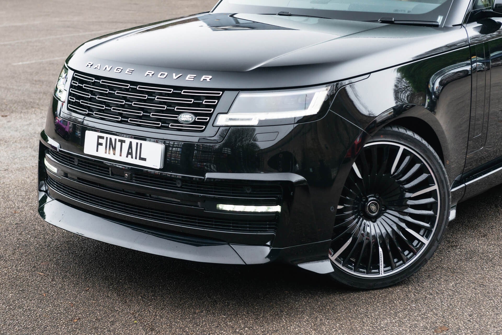 Range Rover P460e
