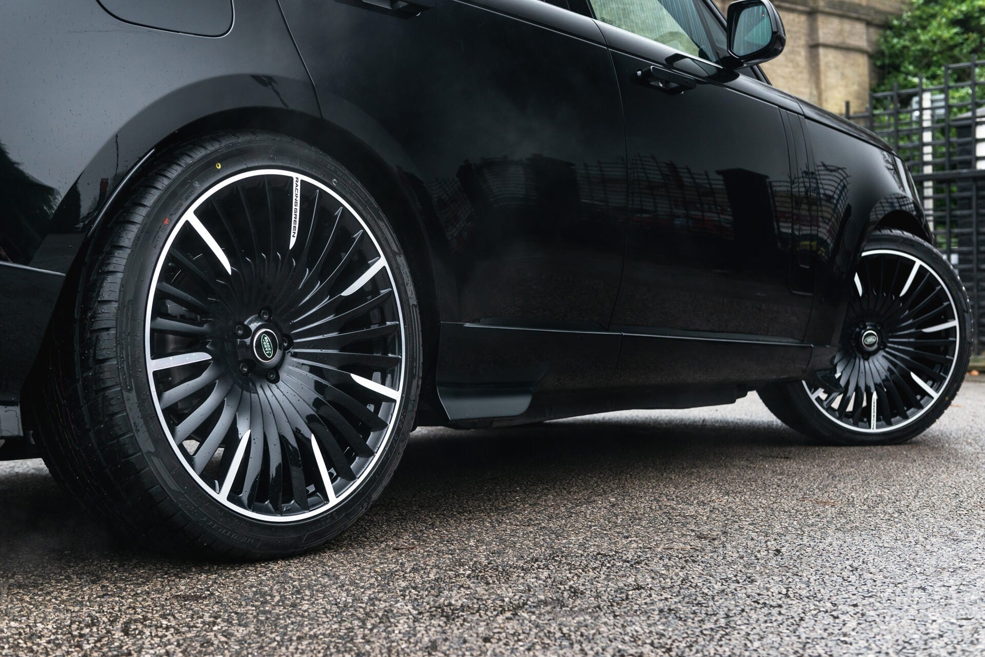 Range Rover P460e