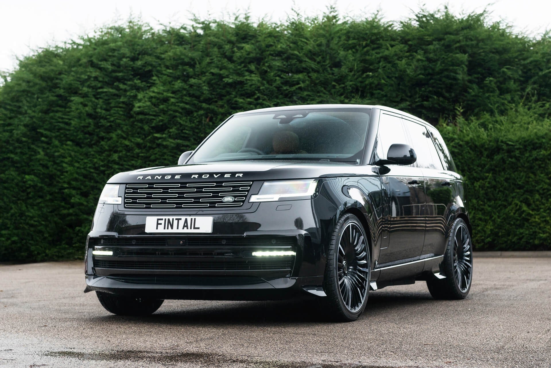 Range Rover P460e