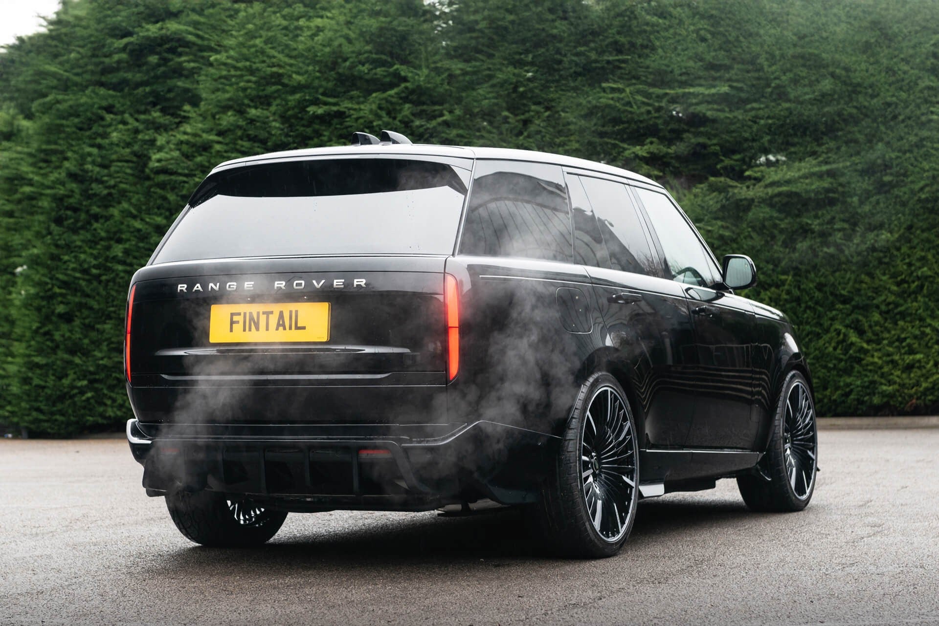 Range Rover P460e