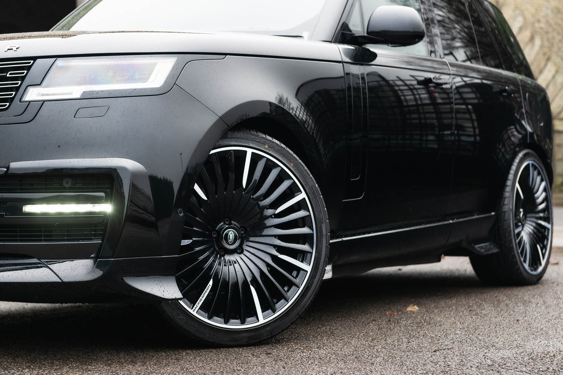 Range Rover P460e