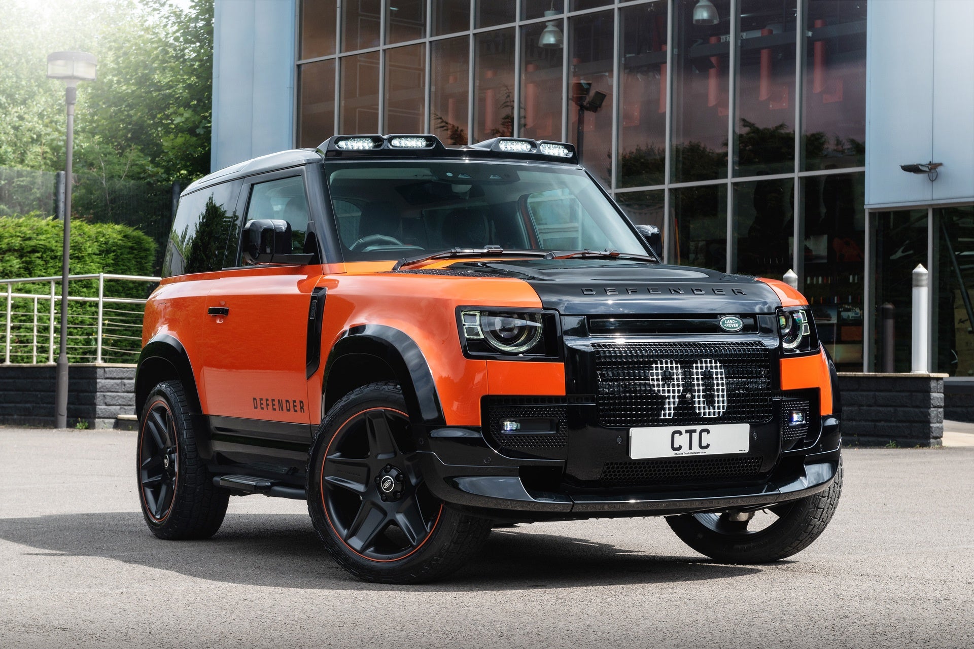 Land Rover Defender 90