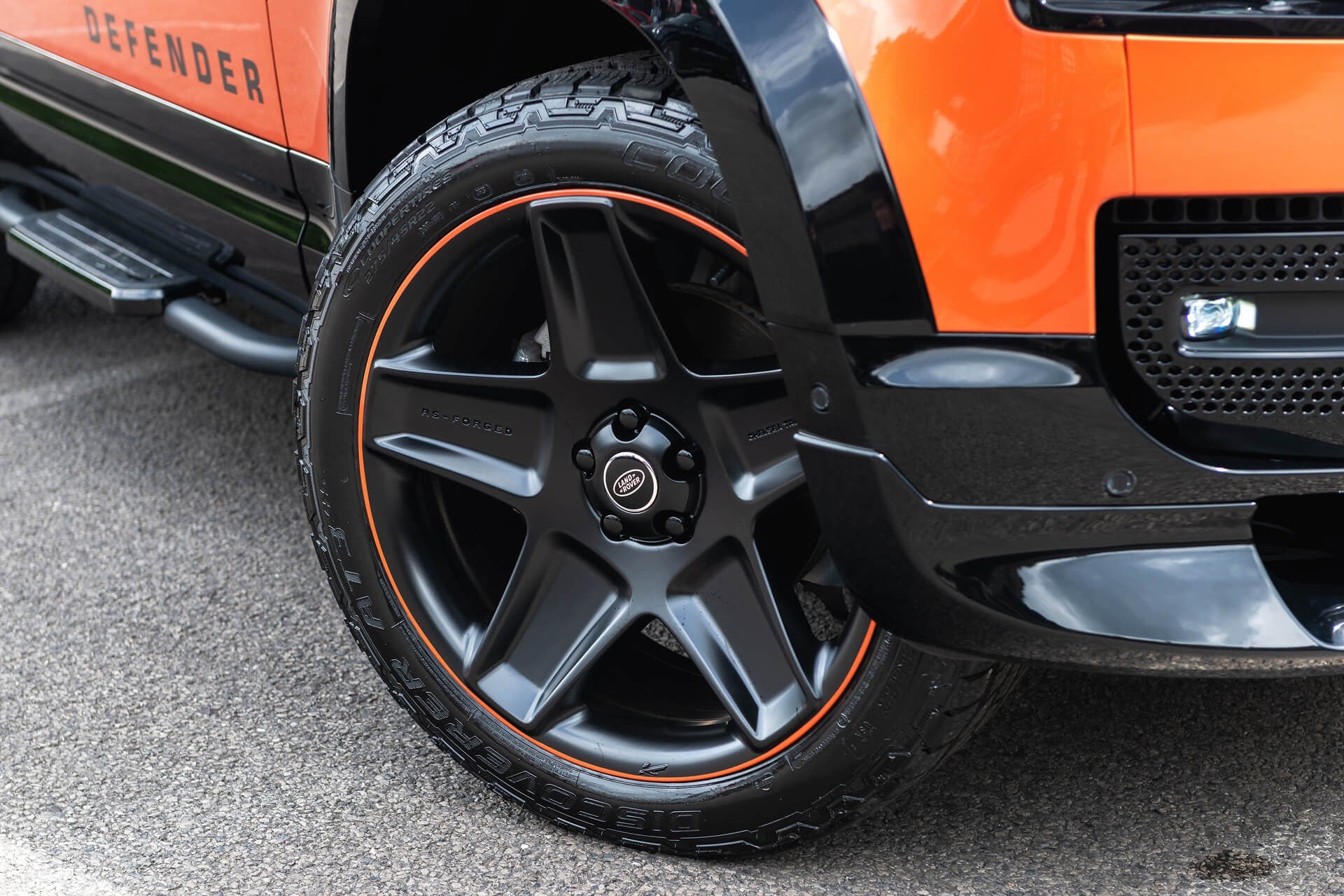 Land Rover Defender 90 Gallery Image