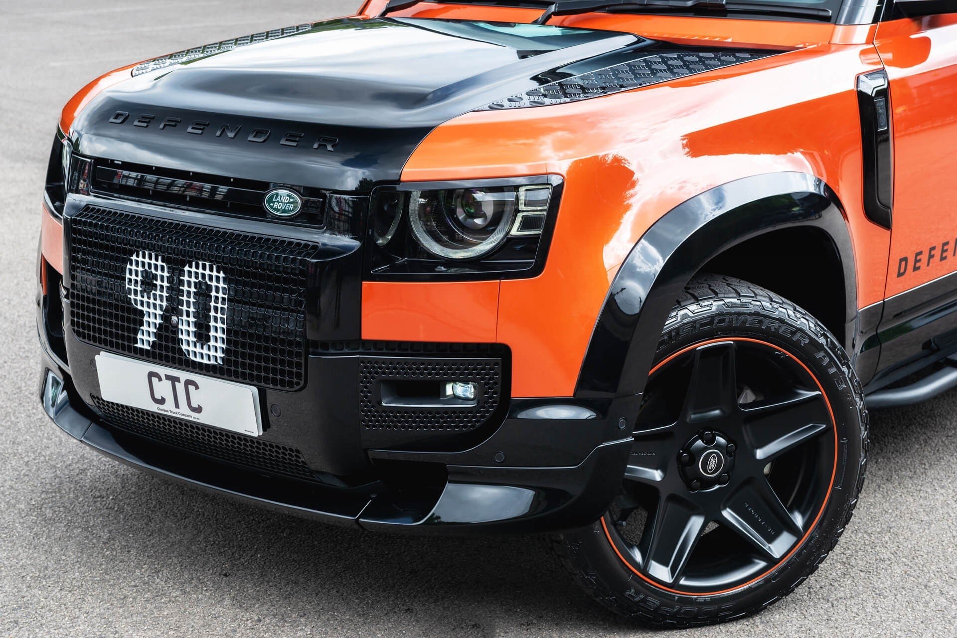 Land Rover Defender 90 Gallery Image