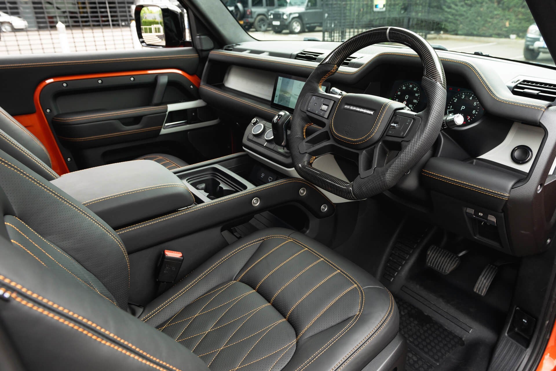 Land Rover Defender 90 Gallery Image