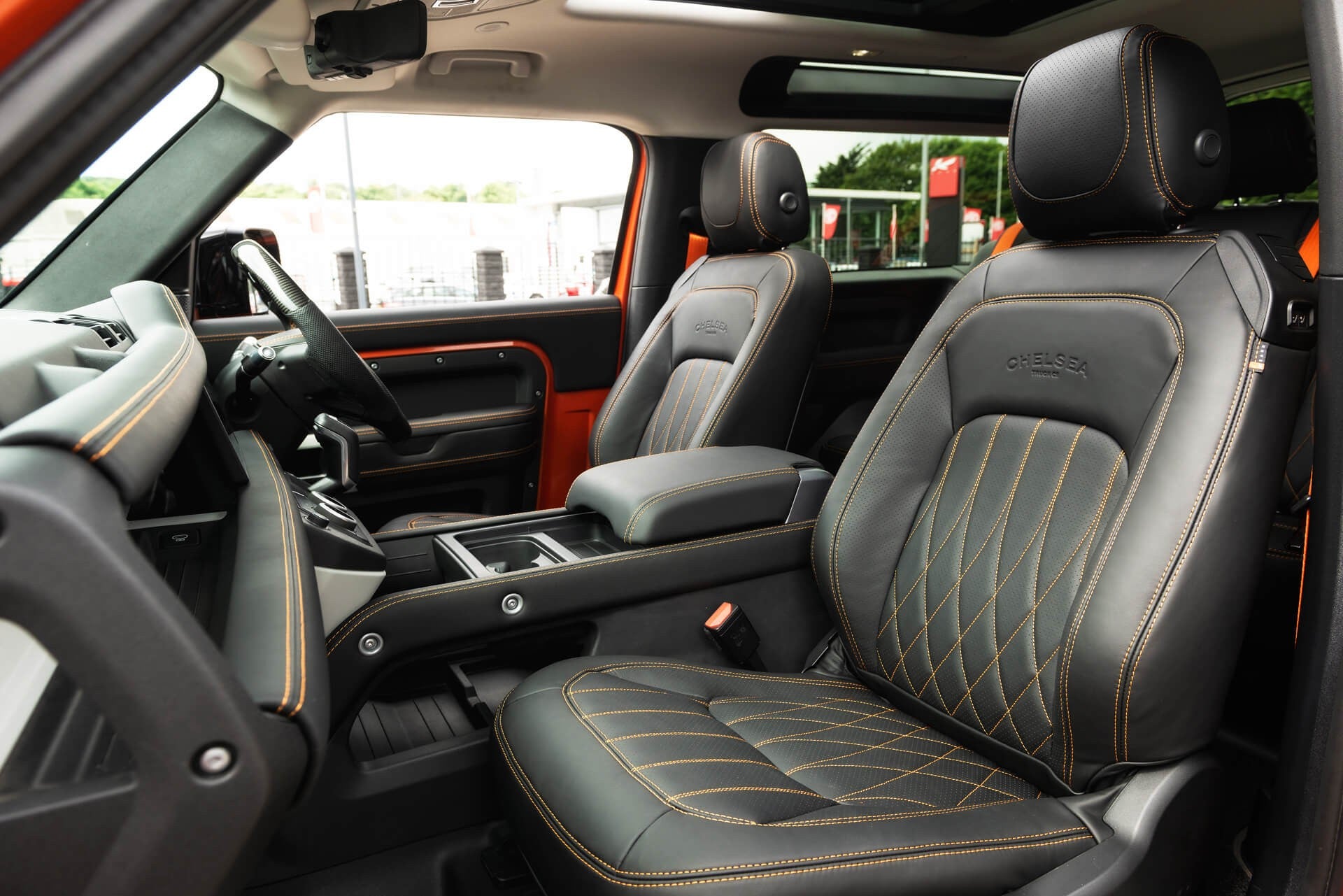 Land Rover Defender 90 Gallery Image