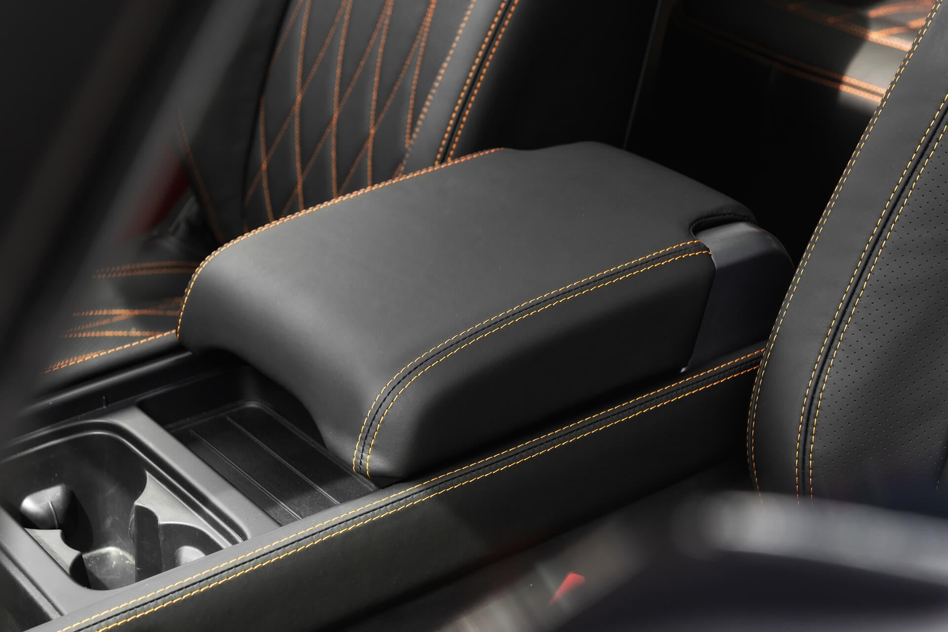 Land Rover Defender 90 Gallery Image