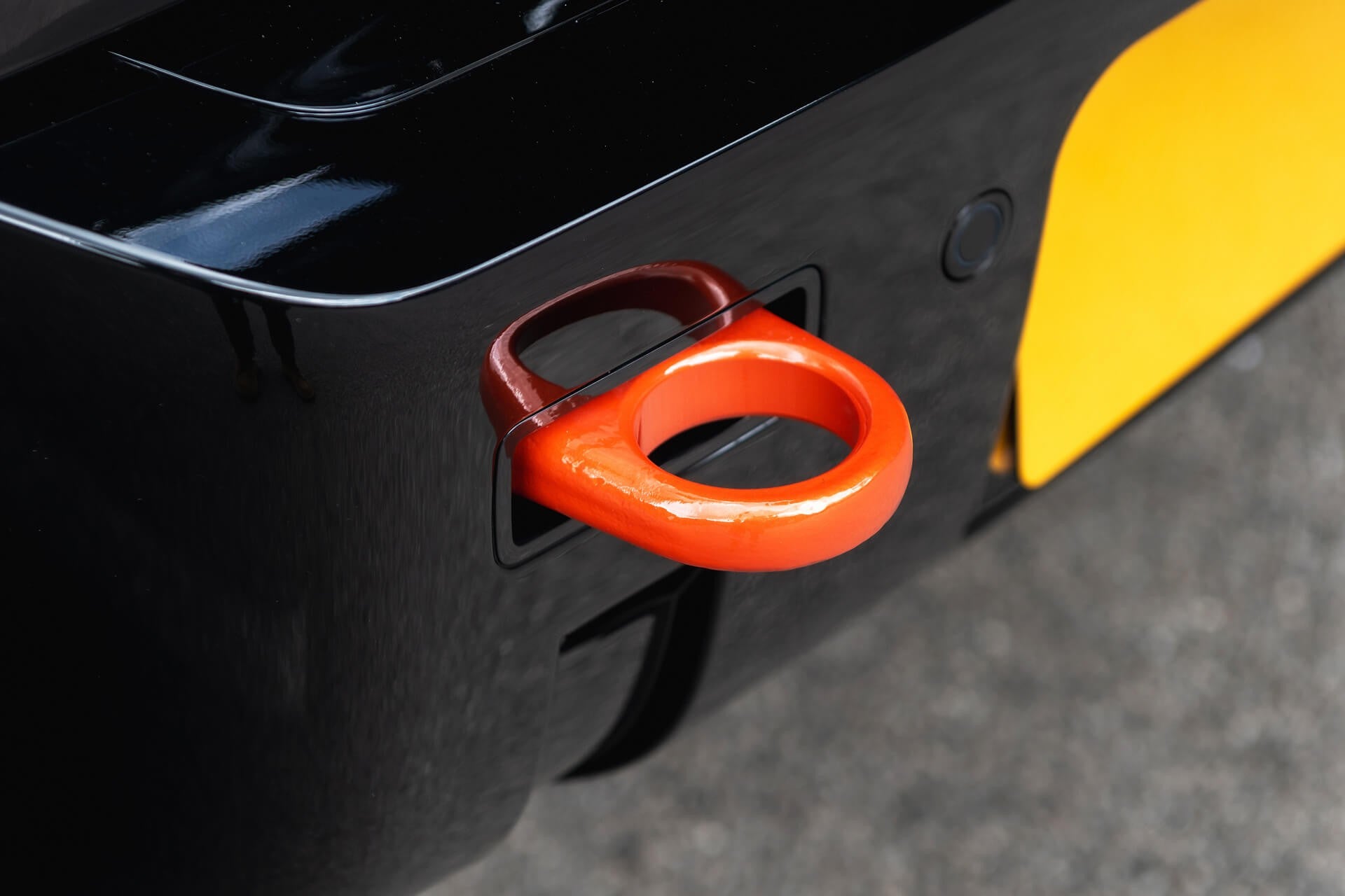 Land Rover Defender 90 Gallery Image