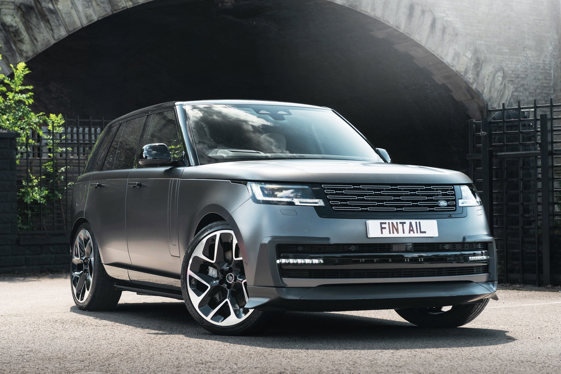 Range Rover P615 4.4 V8 SV