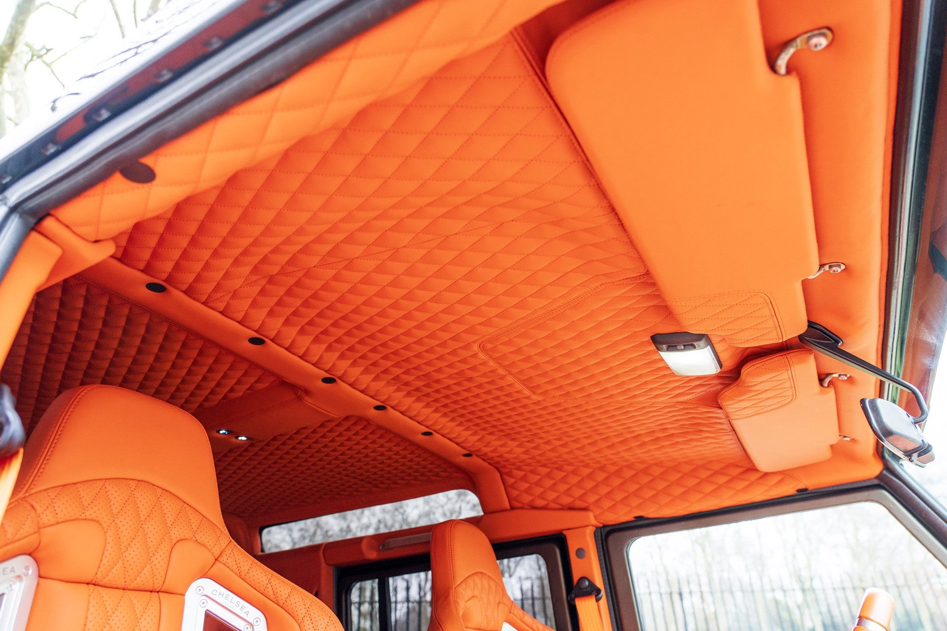 Land Rover Defender 100