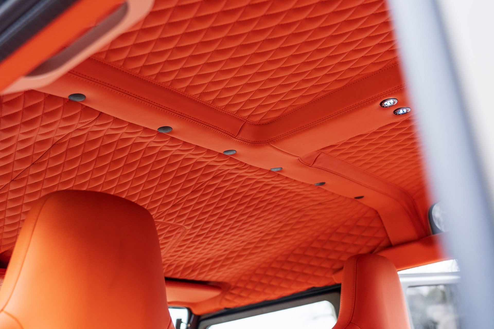 Land Rover Defender 100