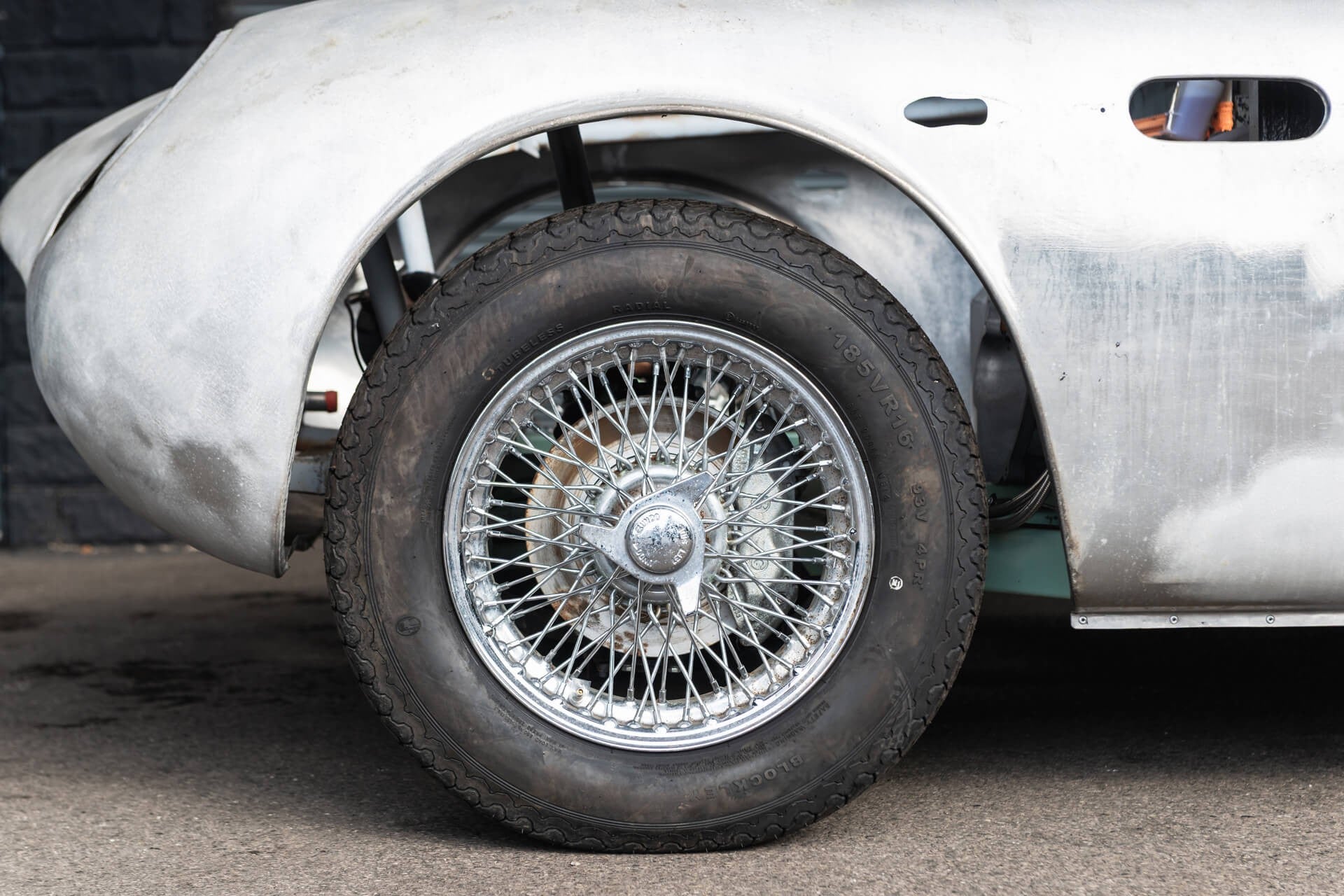 Aston Martin DB4 Zagato Recreation Unfinished Project