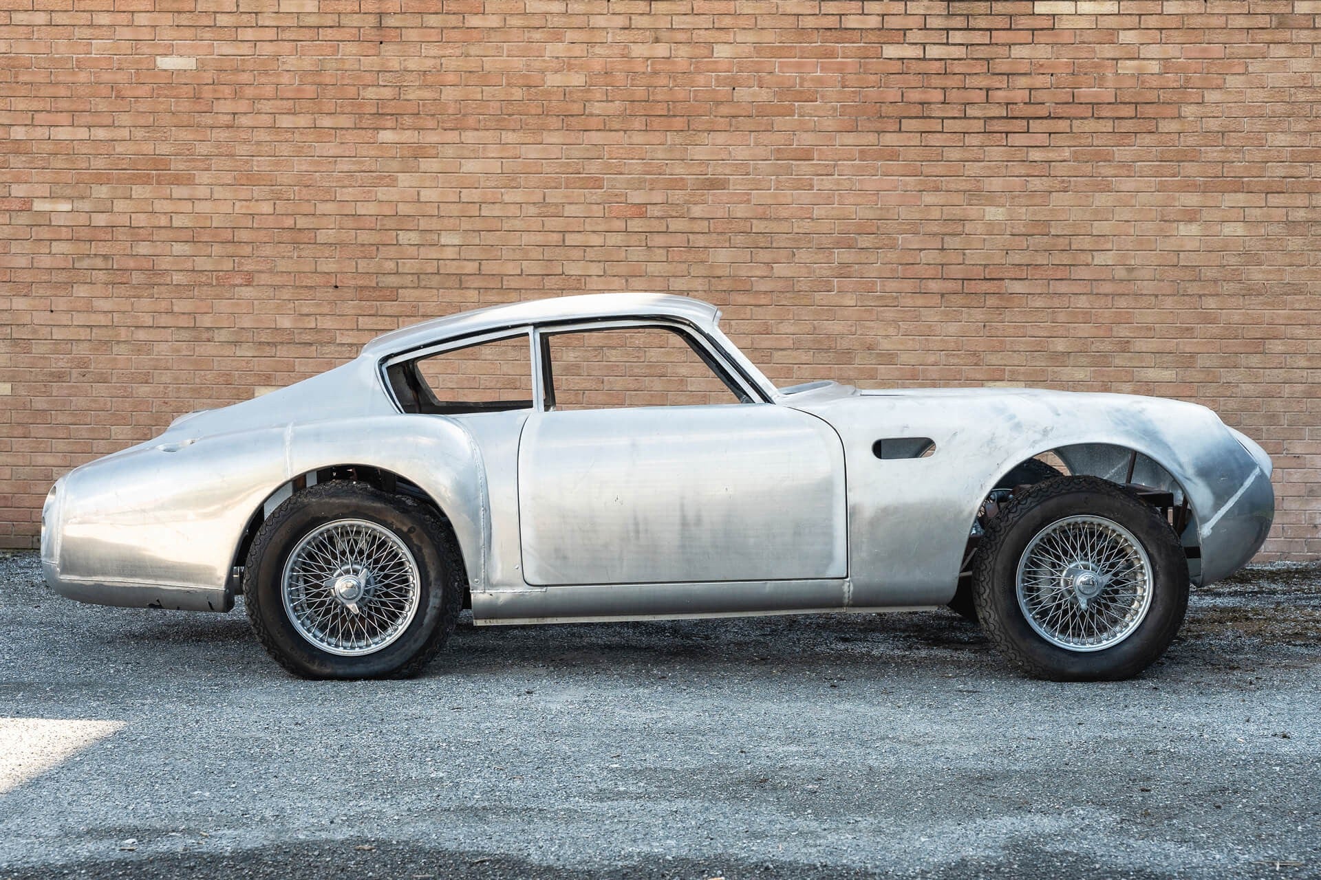 Aston Martin DB4 Zagato Recreation Unfinished Project