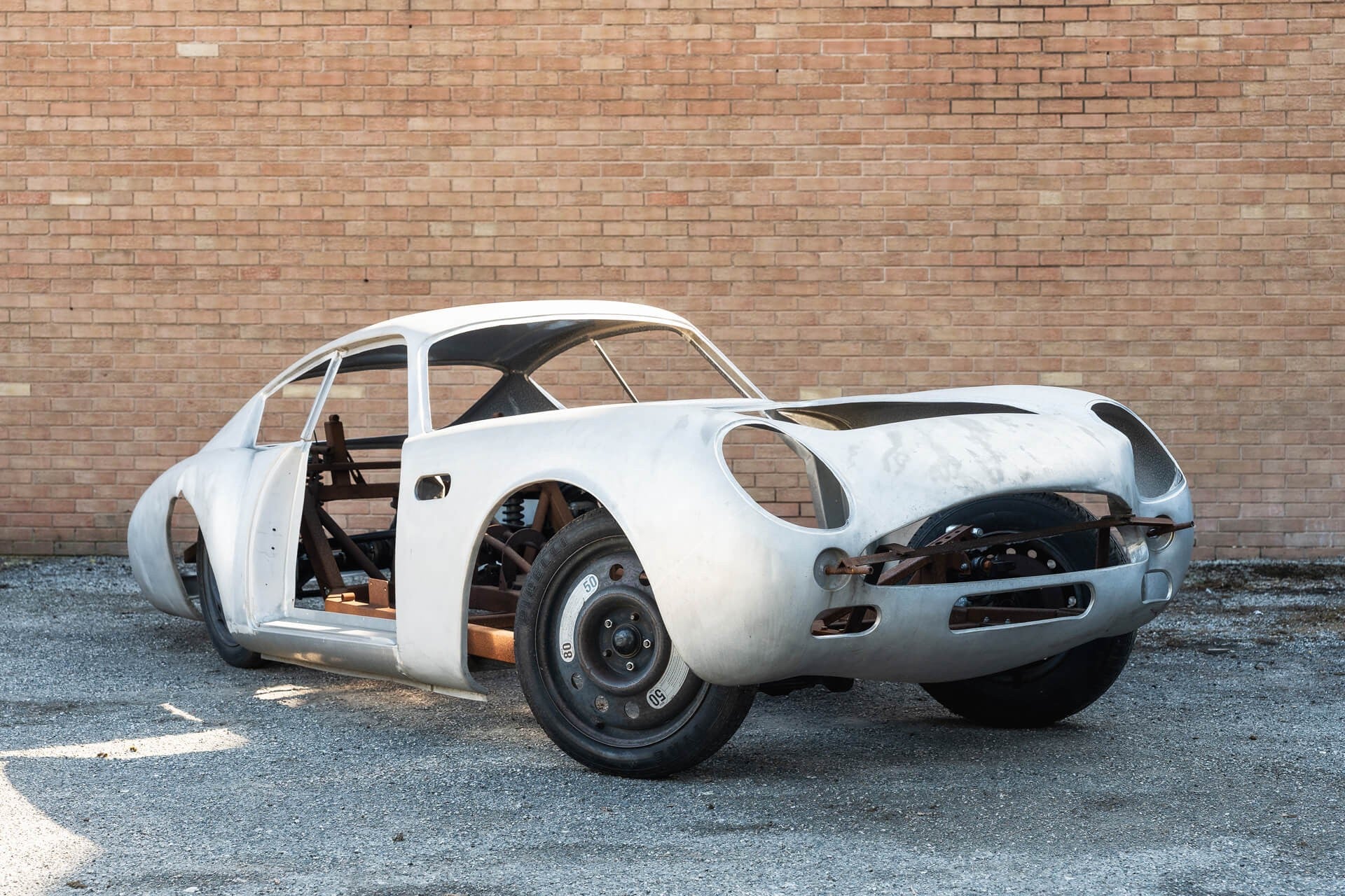 Aston Martin DB4 Zagato Recreation Unfinished Project