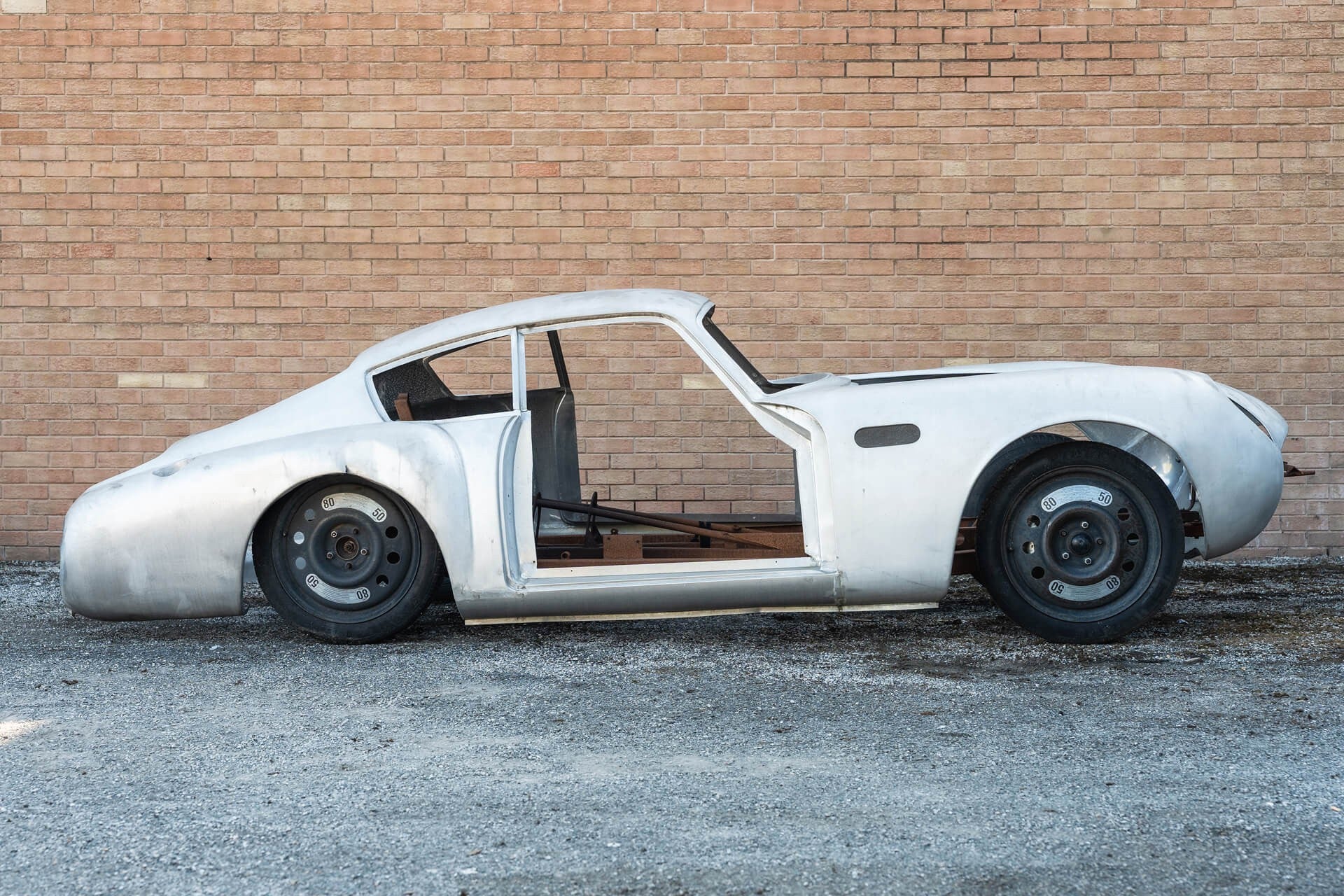 Aston Martin DB4 Zagato Recreation Unfinished Project
