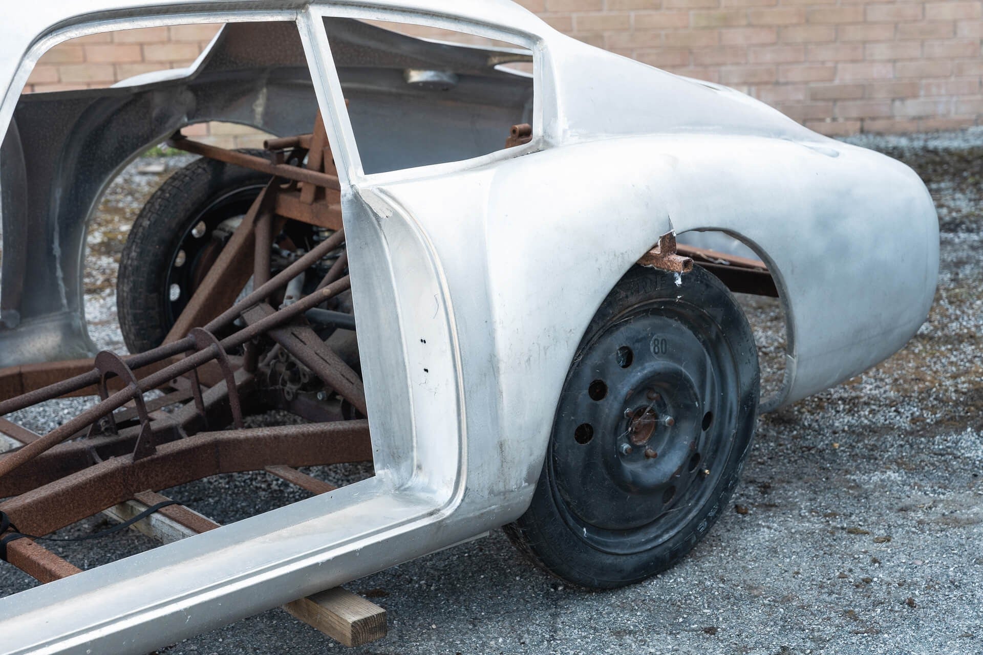Aston Martin DB4 Zagato Recreation Unfinished Project