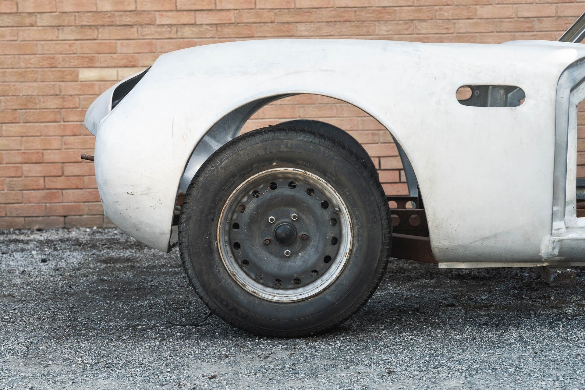 Aston Martin DB4 Zagato Recreation Unfinished Project