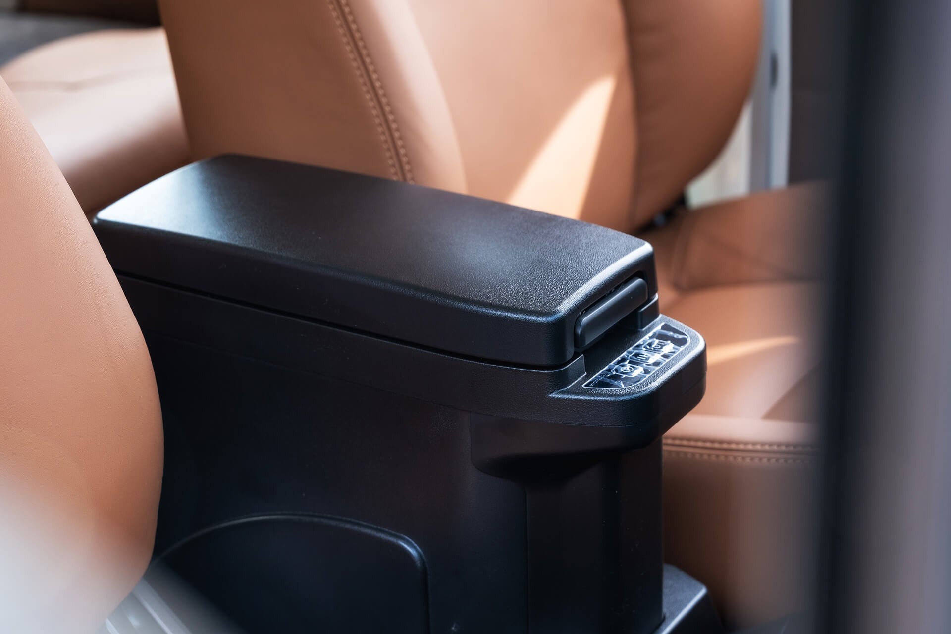 Toyota Land Cruiser 70 Series (Price excludes VAT)