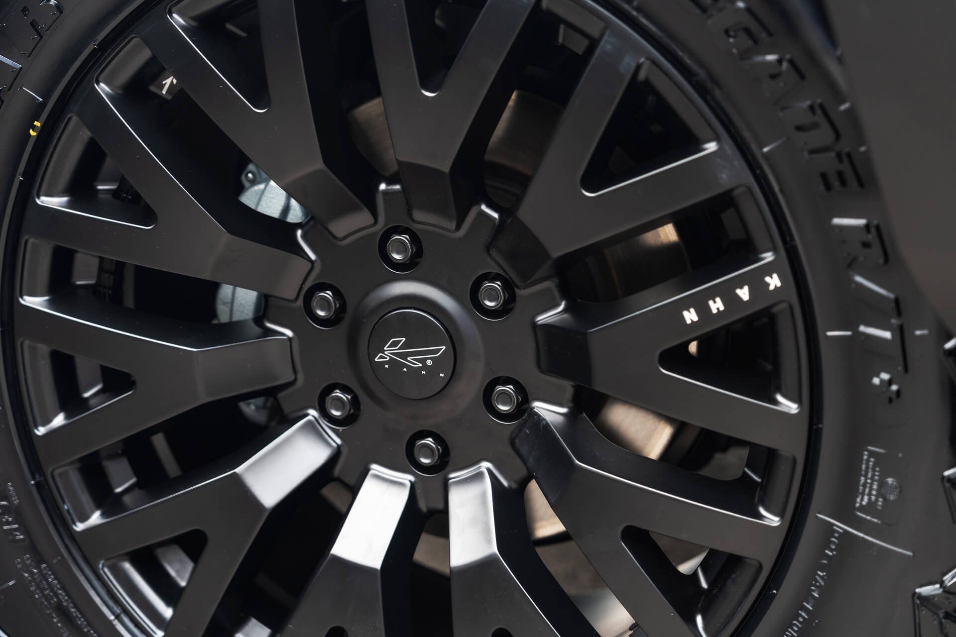 Toyota Land Cruiser 250 VX 2.7 Automatic Gallery Image