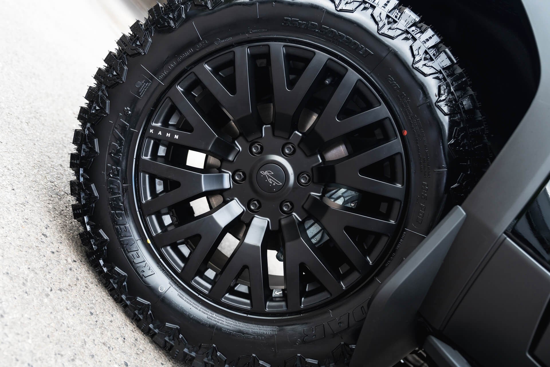 Toyota Land Cruiser 250 VX 2.7 Automatic Gallery Image