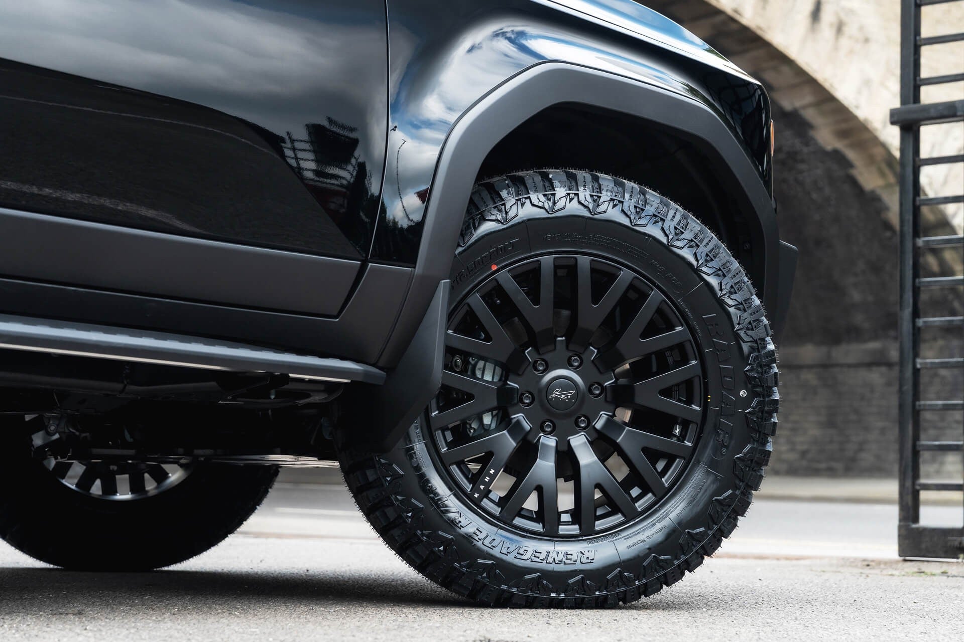 Toyota Land Cruiser 250 VX 2.7 Automatic Gallery Image