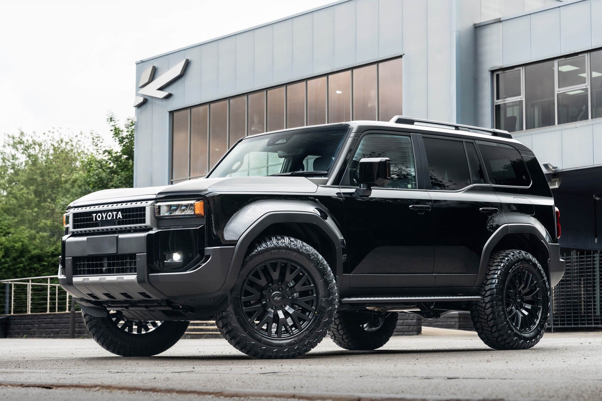 Toyota Land Cruiser 250 VX 2.7 Automatic Gallery Image