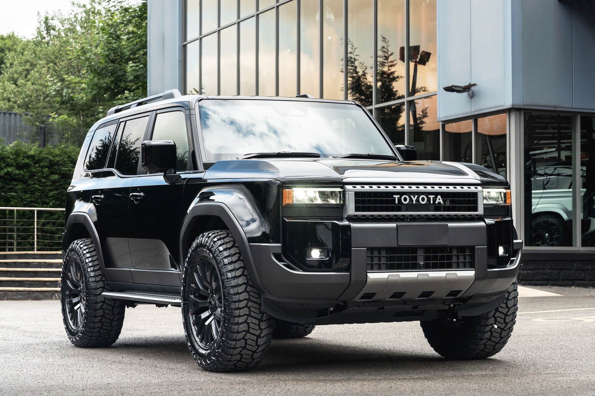 Toyota Land Cruiser 250 VX 2.7 Automatic Gallery Image