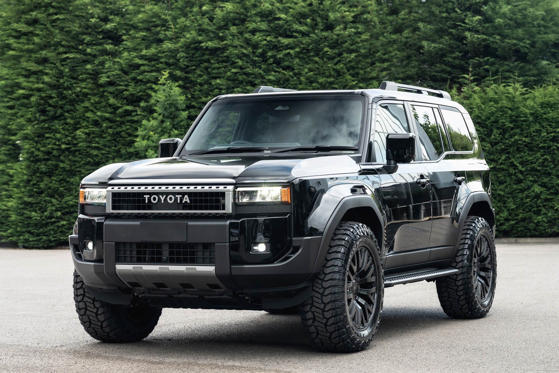 Toyota Land Cruiser 250 VX 2.7 Automatic Gallery Image