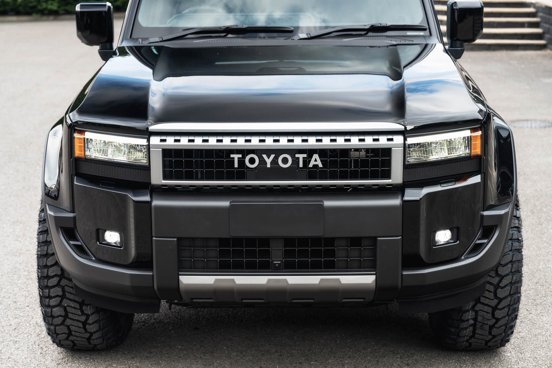 Toyota Land Cruiser 250 VX 2.7 Automatic Gallery Image