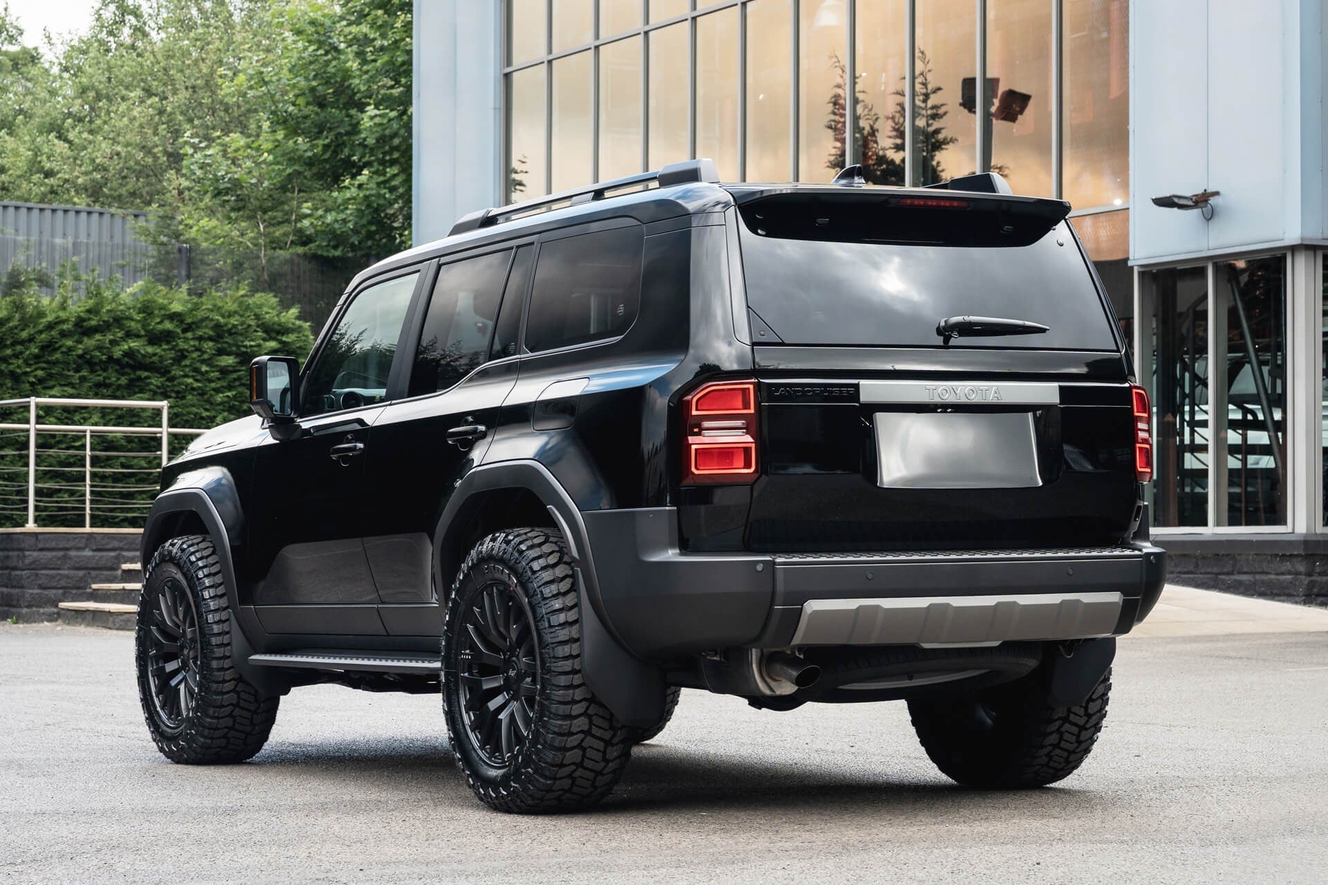 Toyota Land Cruiser 250 VX 2.7 Automatic Gallery Image