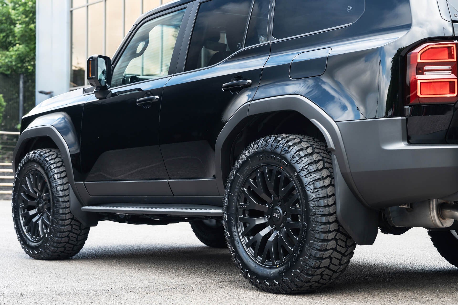 Toyota Land Cruiser 250 VX 2.7 Automatic Gallery Image