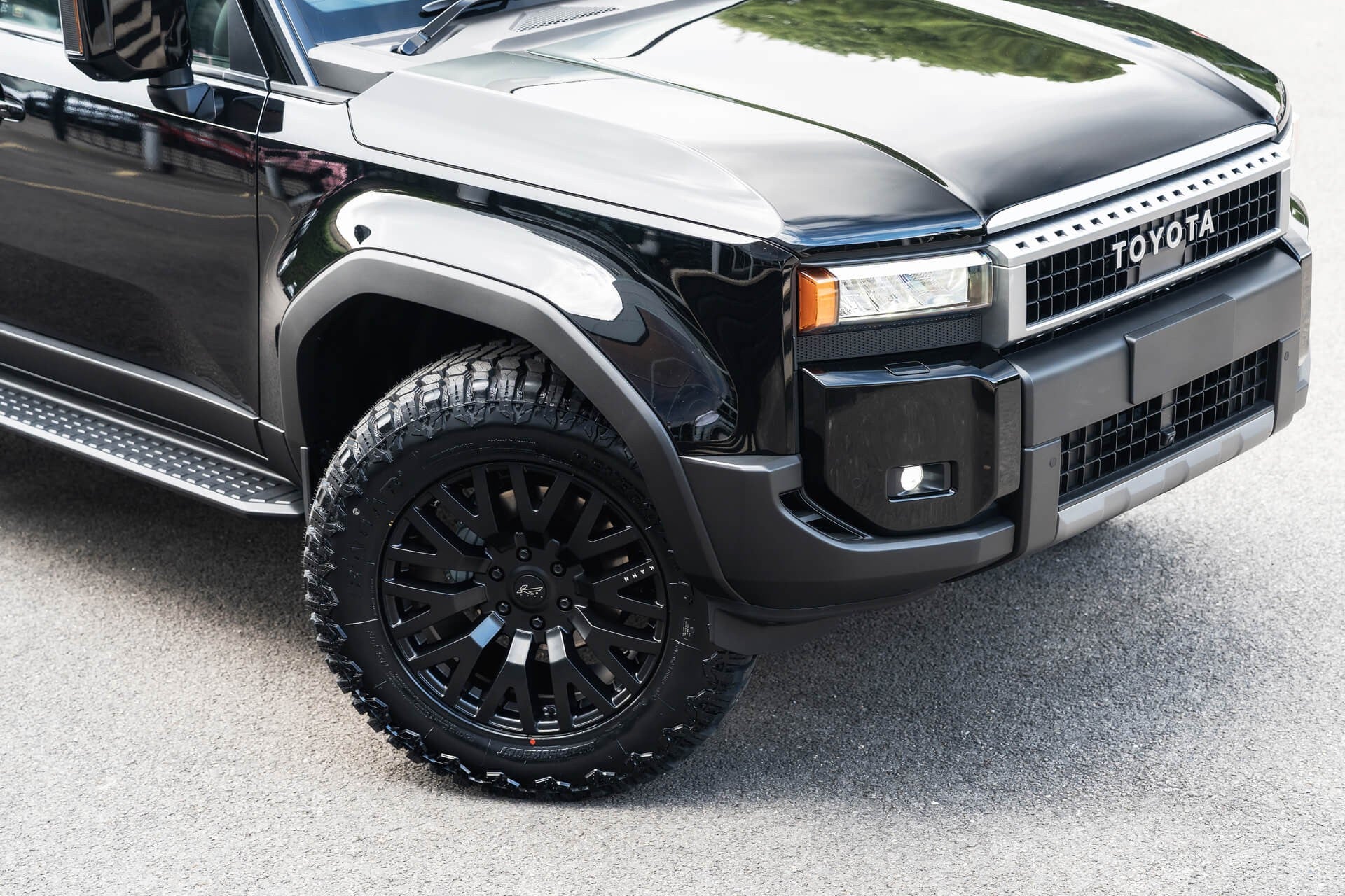 Toyota Land Cruiser 250 VX 2.7 Automatic Gallery Image