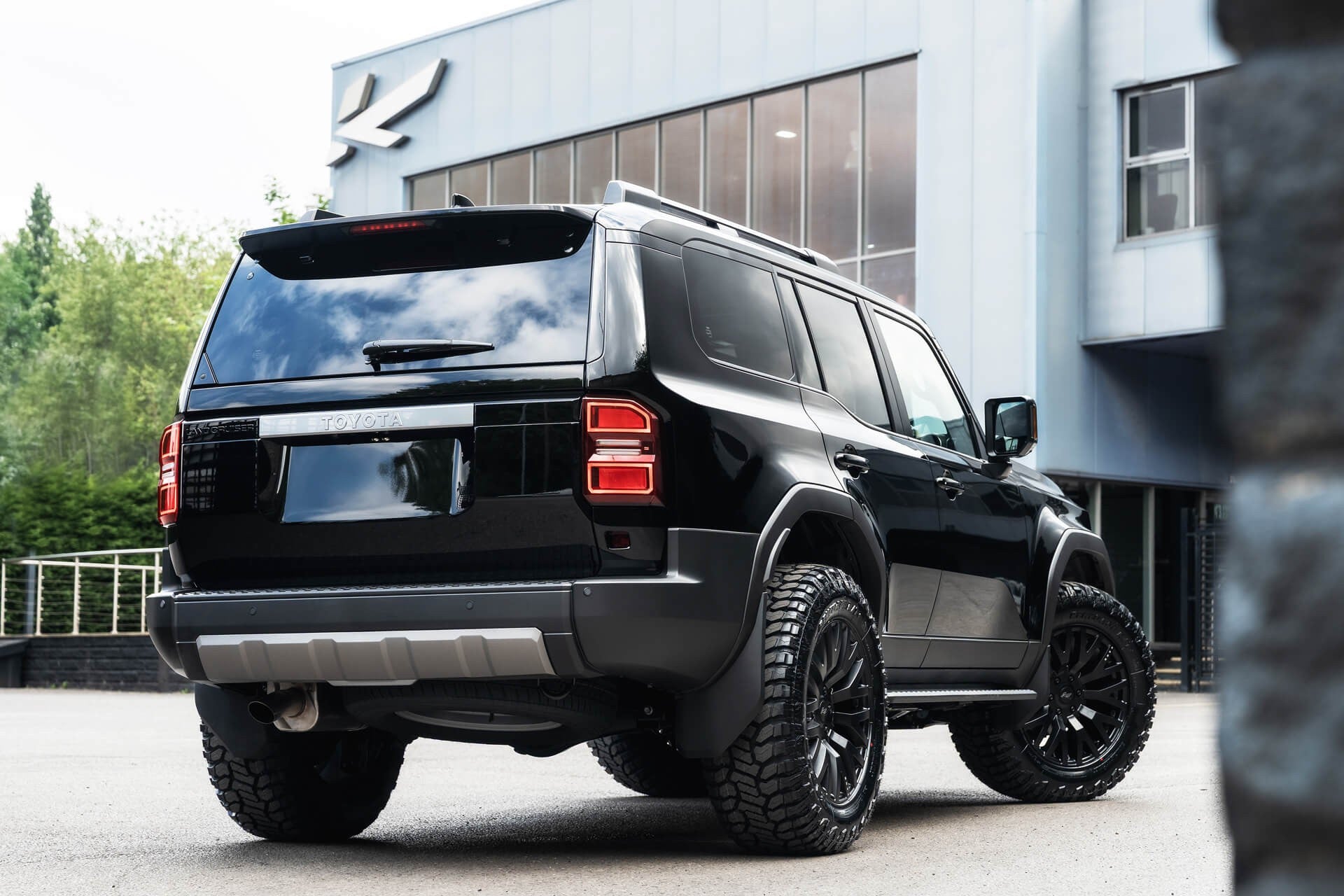 Toyota Land Cruiser 250 VX 2.7 Automatic Gallery Image