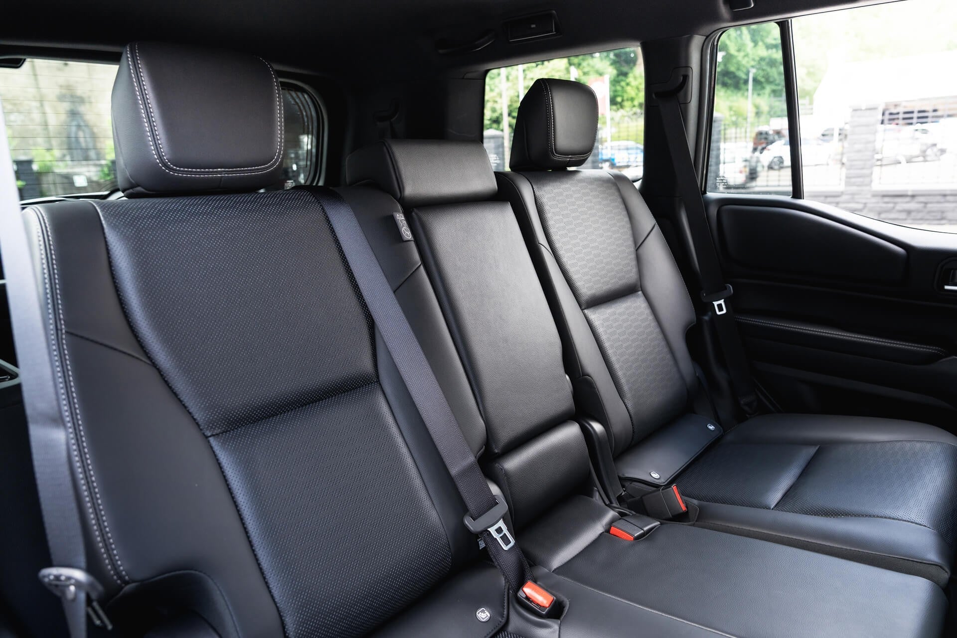 Toyota Land Cruiser 250 VX 2.7 Automatic Gallery Image