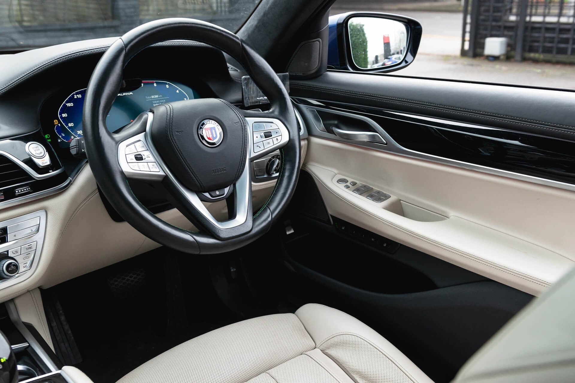 BMW Alpina B7 Gallery Image