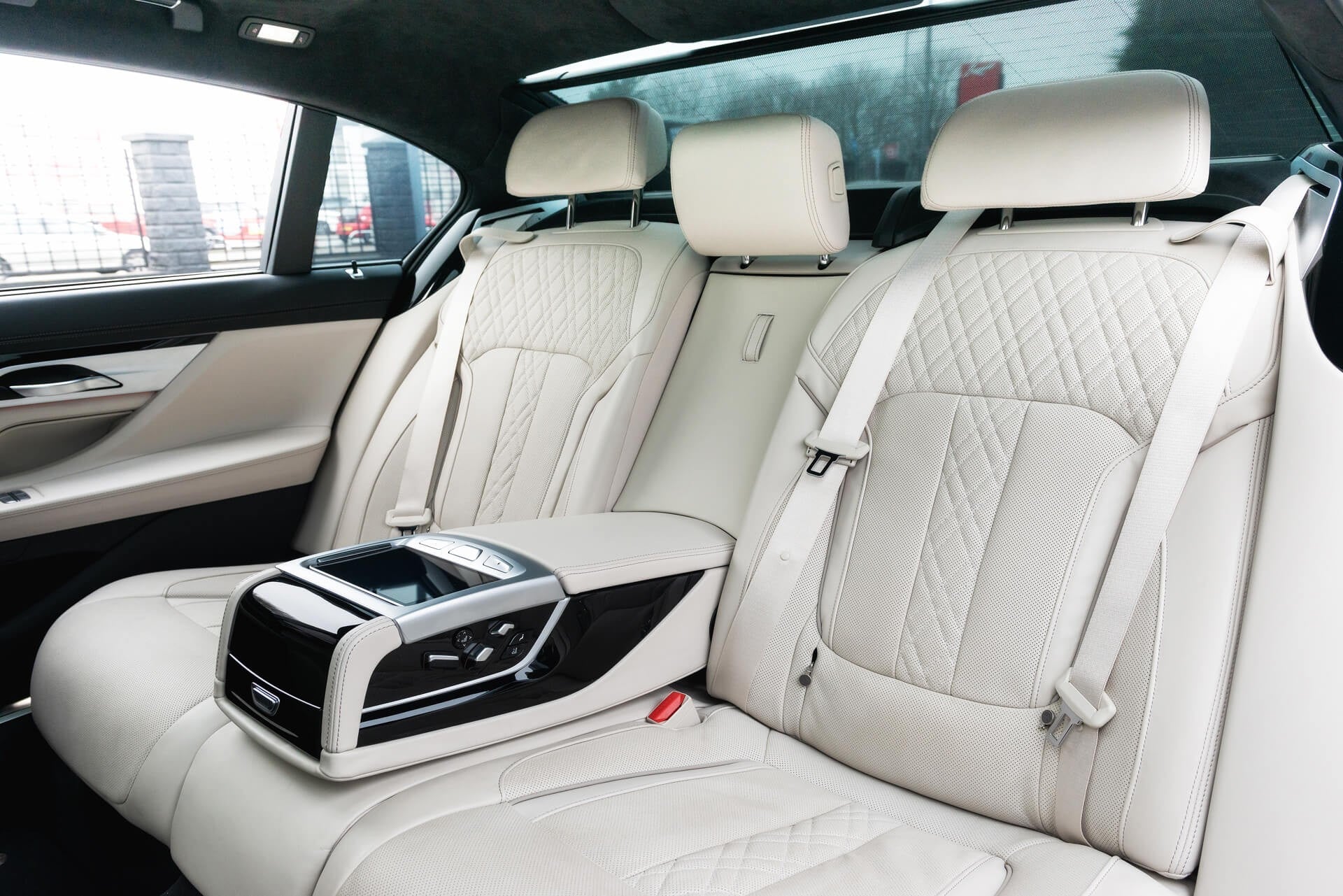 BMW Alpina B7 Gallery Image