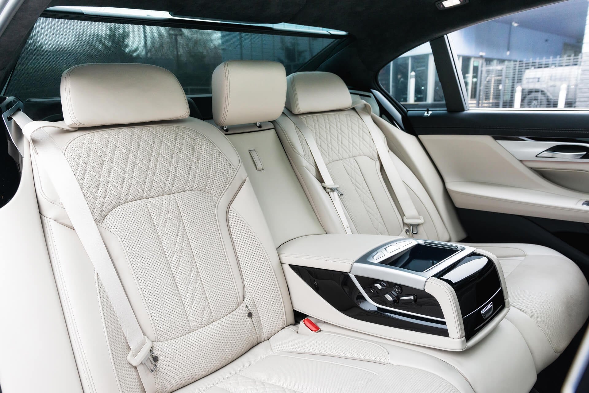 BMW Alpina B7 Gallery Image