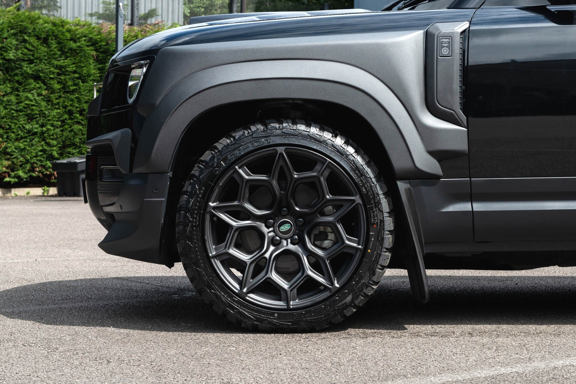 Land Rover Defender 110