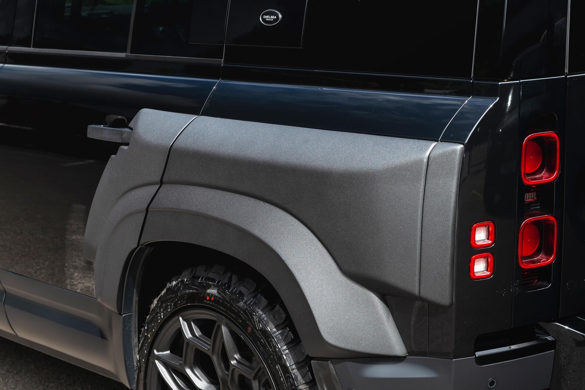 Land Rover Defender 110