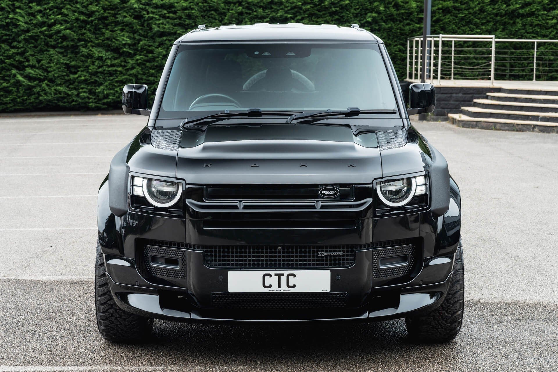 Land Rover Defender 110