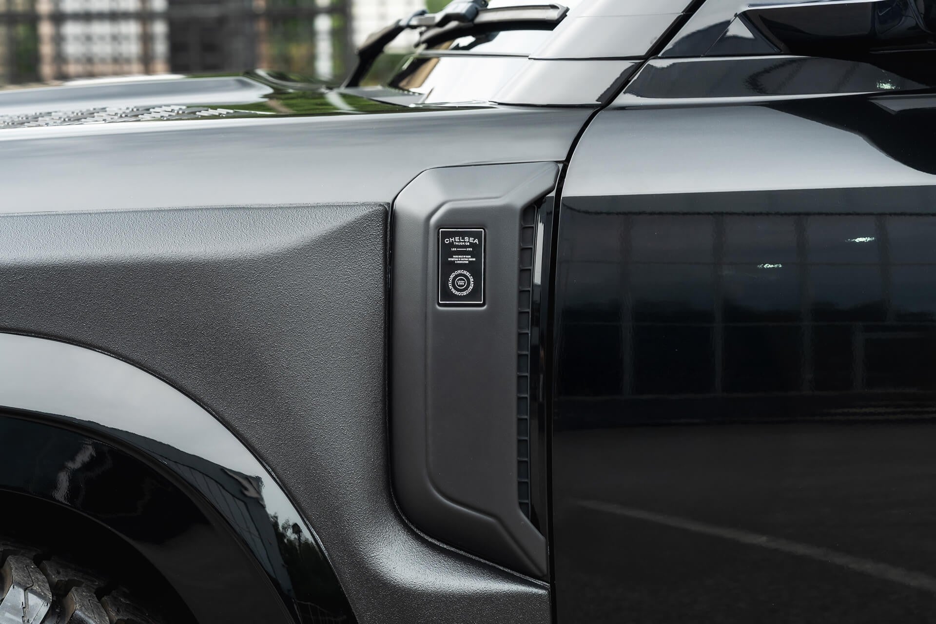 Land Rover Defender 110