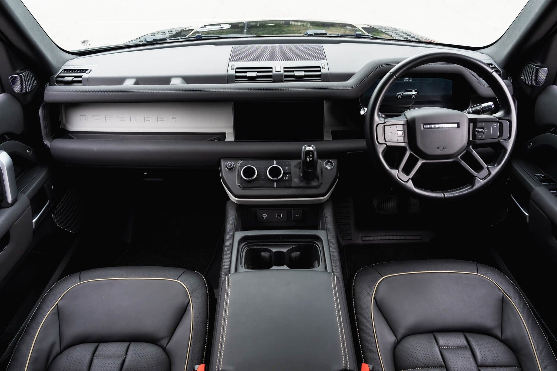 Land Rover Defender 110