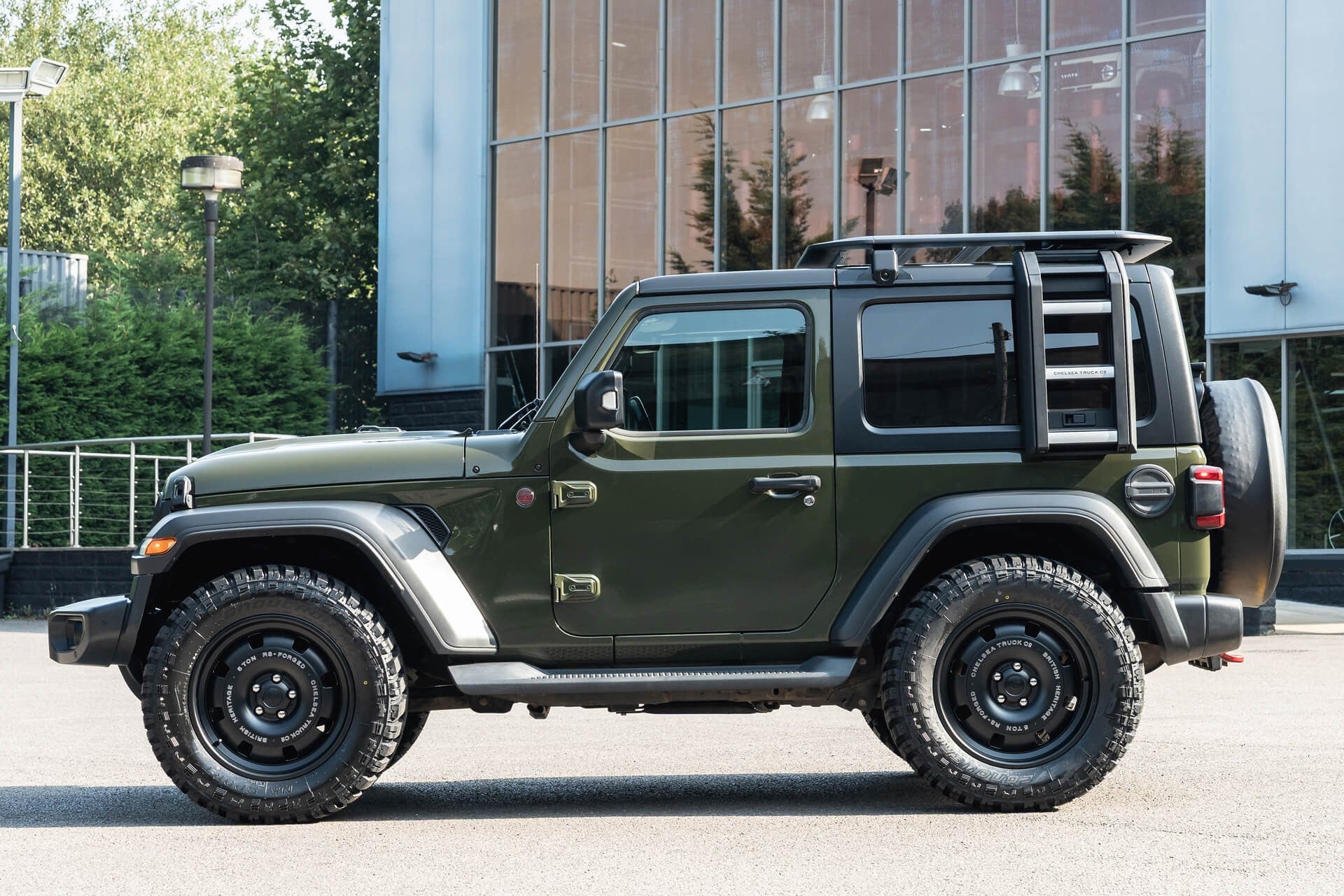Jeep Wrangler Rubicon Gallery Image
