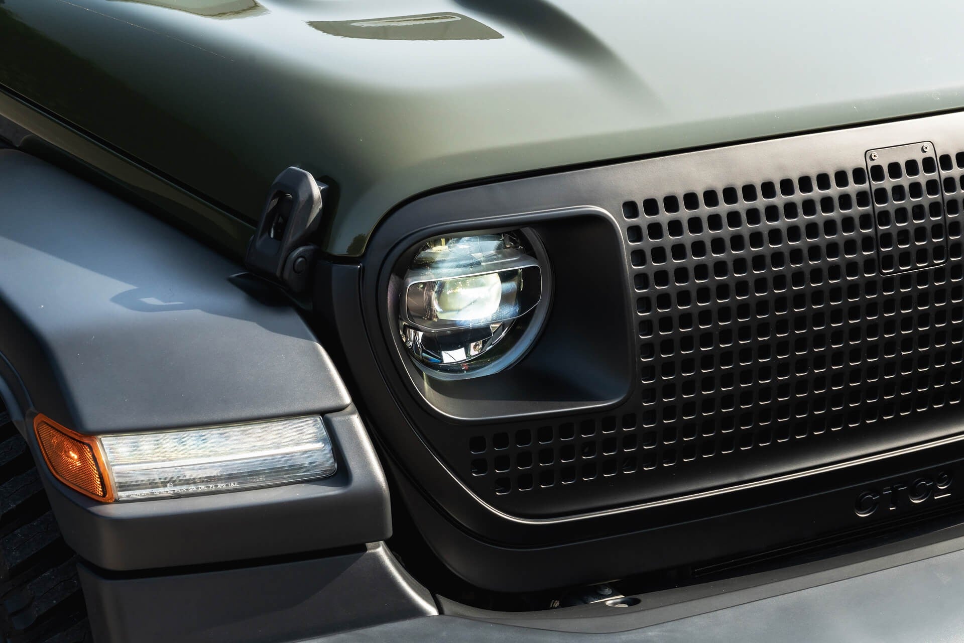 Jeep Wrangler Rubicon Gallery Image