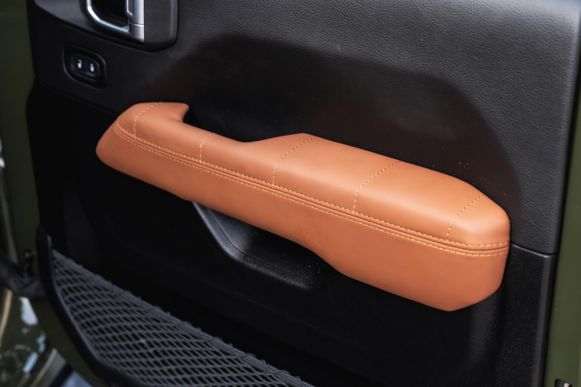 Jeep Wrangler Rubicon Gallery Image